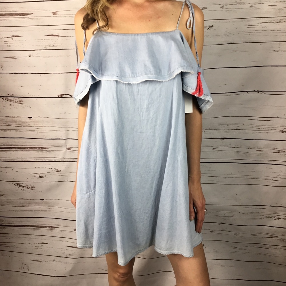 NWT Chambray Sundress W/Pockets Womens Sz Medium Light‎ Blue